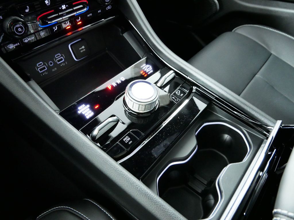 Thumbnail: 2025 Jeep Grand Cherokee - 48