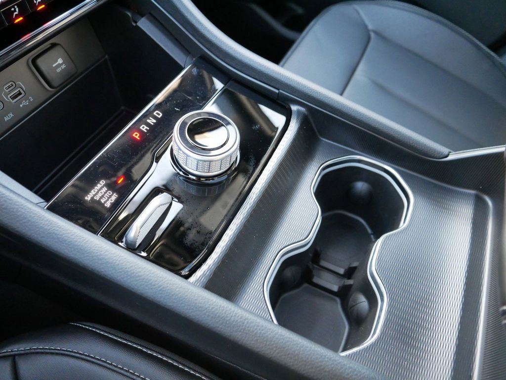 Thumbnail: 2025 Jeep Grand Cherokee - 49