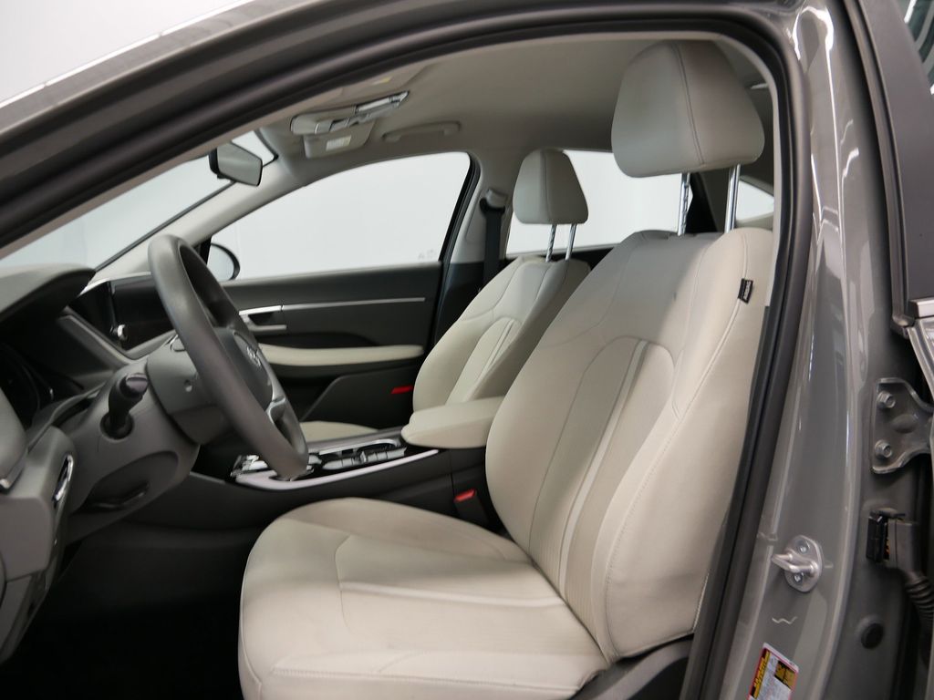 Thumbnail: 2023 Hyundai Sonata - 24