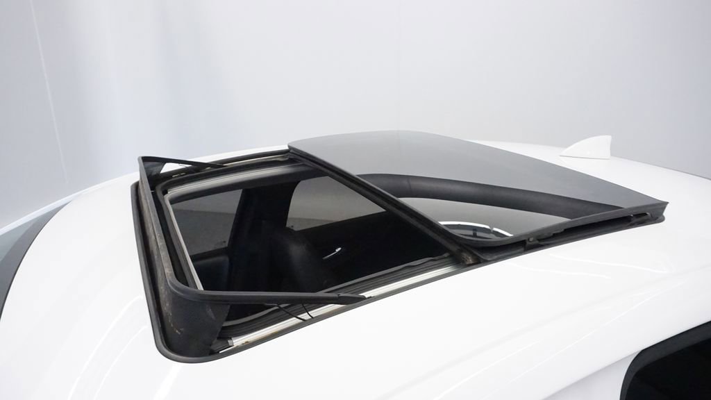 Thumbnail: 2019 Chevrolet Malibu - 39