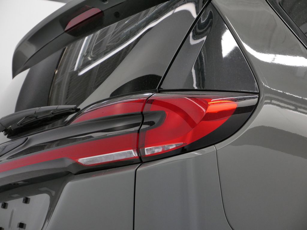 Thumbnail: 2021 Chrysler Pacifica - 19