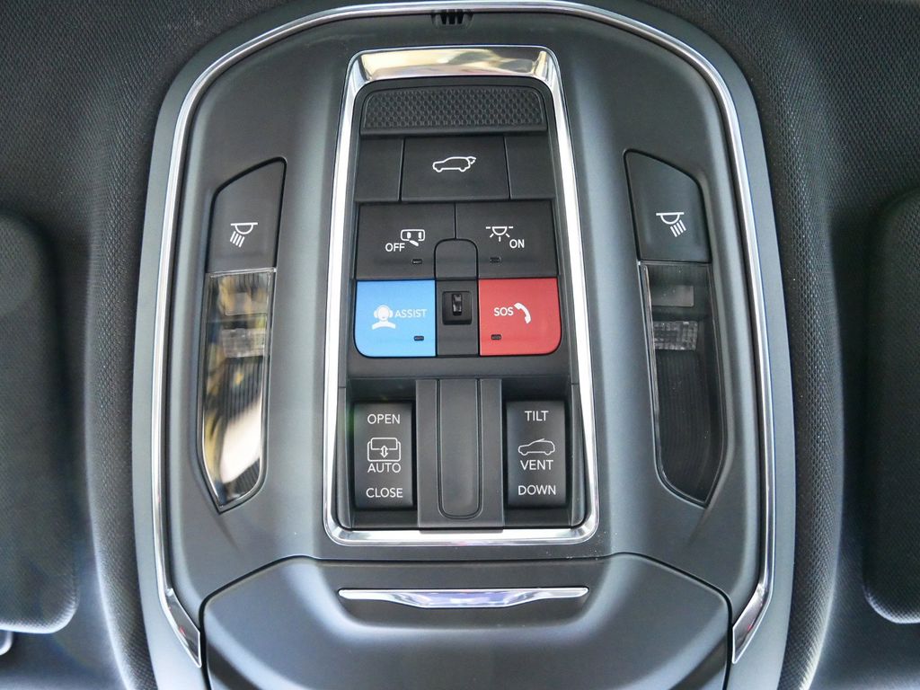 Thumbnail: 2024 Jeep Grand Cherokee - 50
