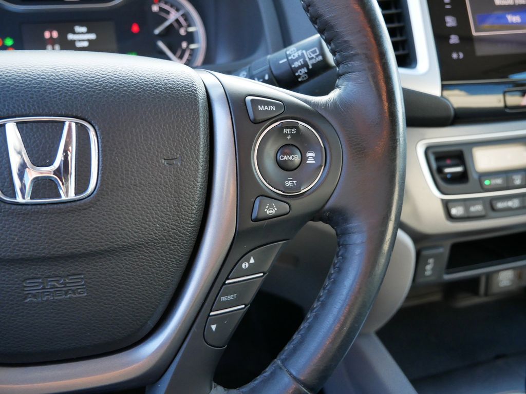 Thumbnail: 2018 Honda Pilot - 28