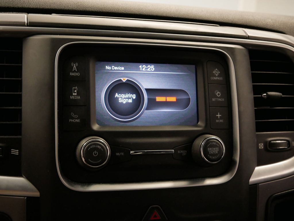 Thumbnail: 2021 RAM 1500 Classic - 25