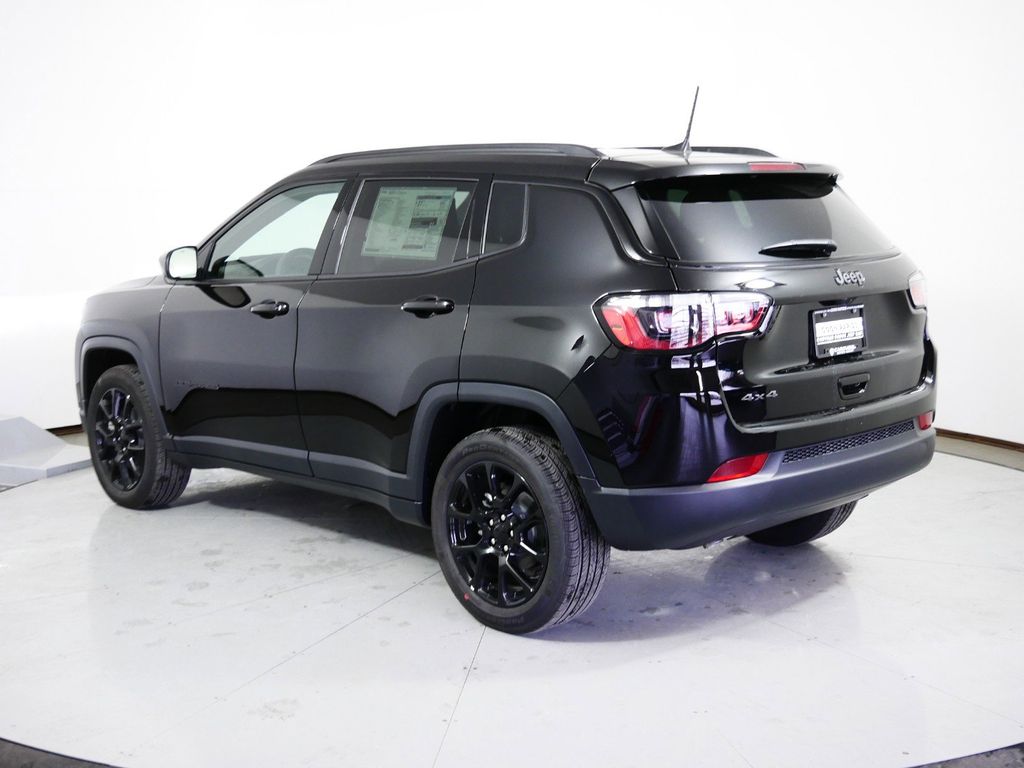 Thumbnail: 2024 Jeep Compass - 18