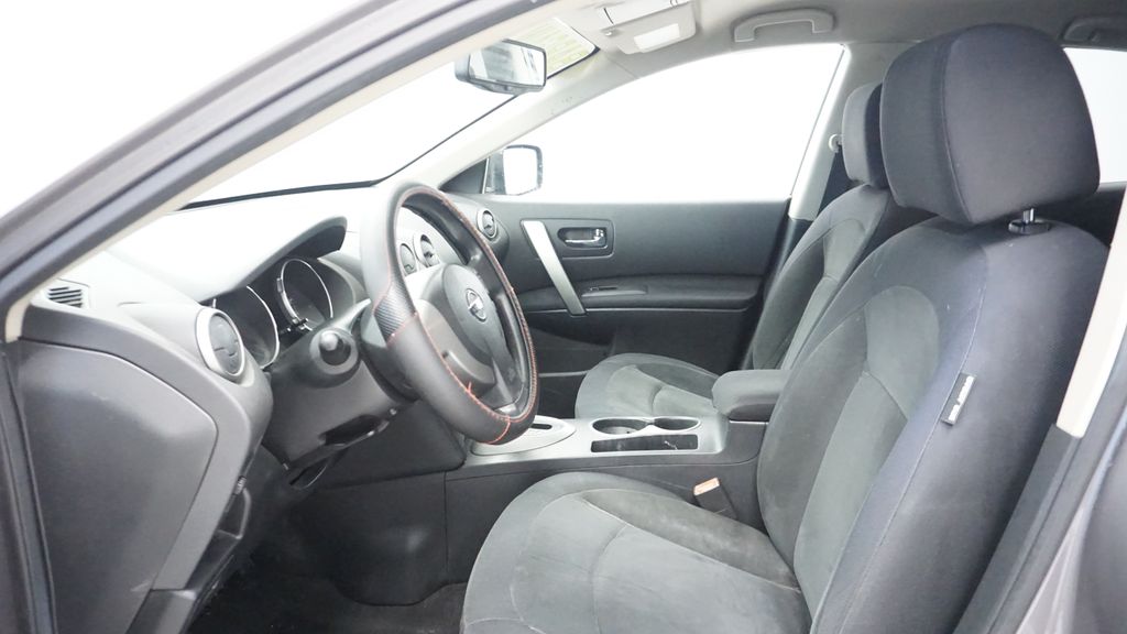 Thumbnail: 2010 Nissan Rogue - 23