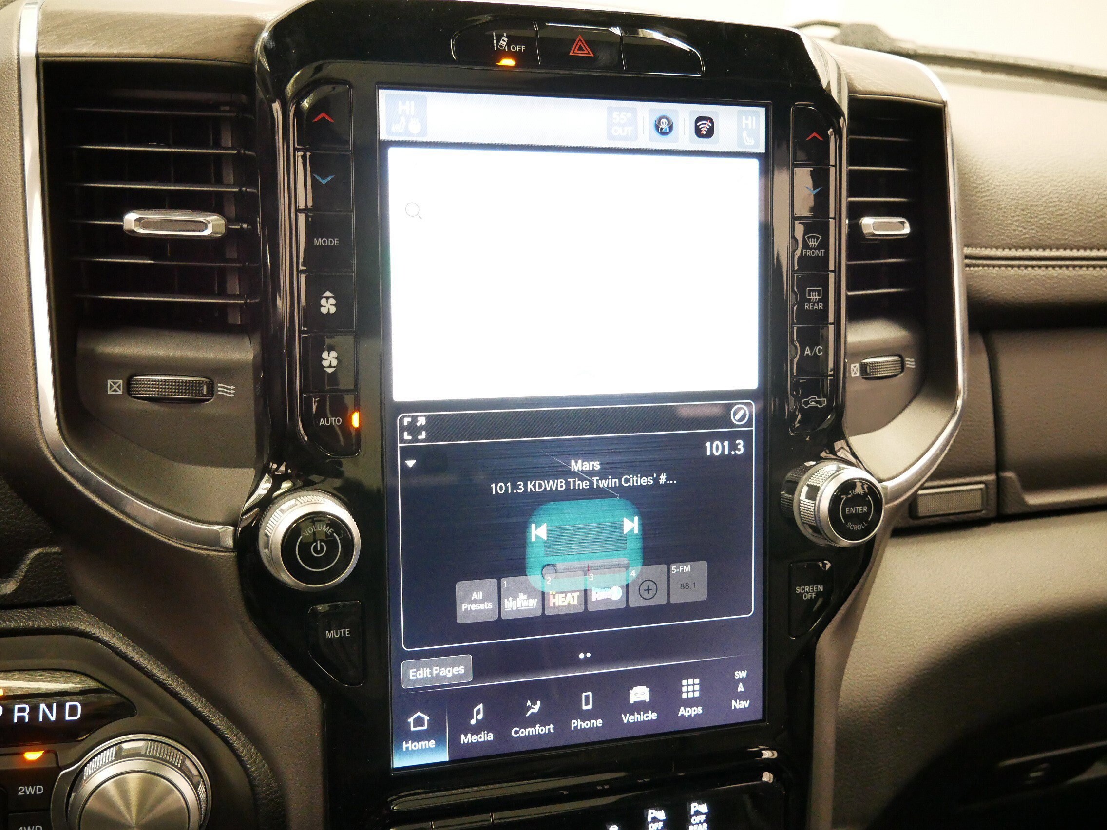 Thumbnail: 2026 RAM 1500 - 37