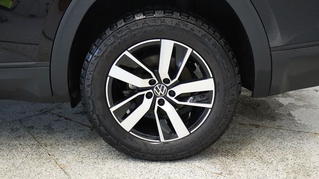 Thumbnail: 2022 Volkswagen Atlas - 13