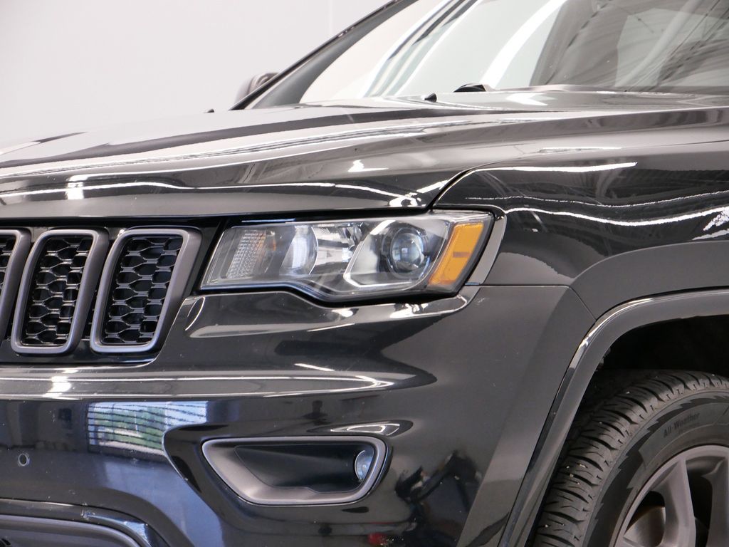 Thumbnail: 2021 Jeep Grand Cherokee - 13