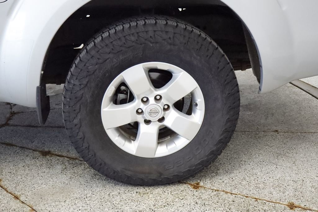 Thumbnail: 2013 Nissan Frontier - 15