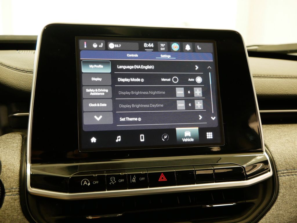 Thumbnail: 2025 Jeep Compass - 32