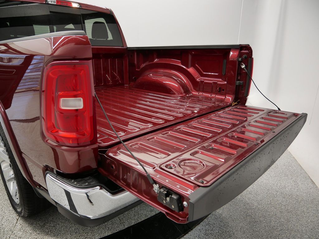 Thumbnail: 2025 RAM 1500 - 11