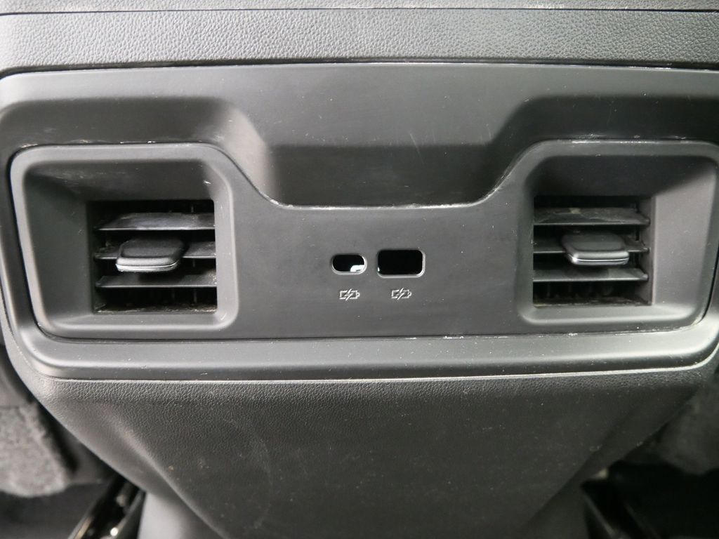 Thumbnail: 2022 Chevrolet Silverado 1500 - 31