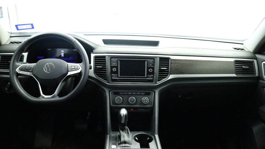 Thumbnail: 2022 Volkswagen Atlas - 22