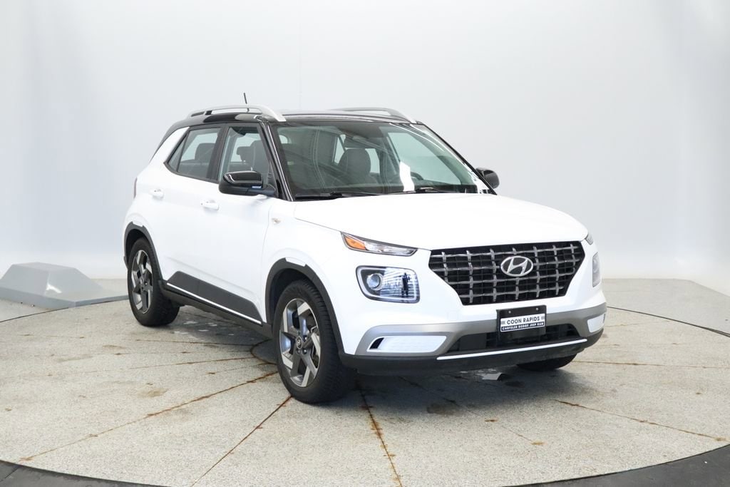 Thumbnail: 2023 Hyundai Venue - 11