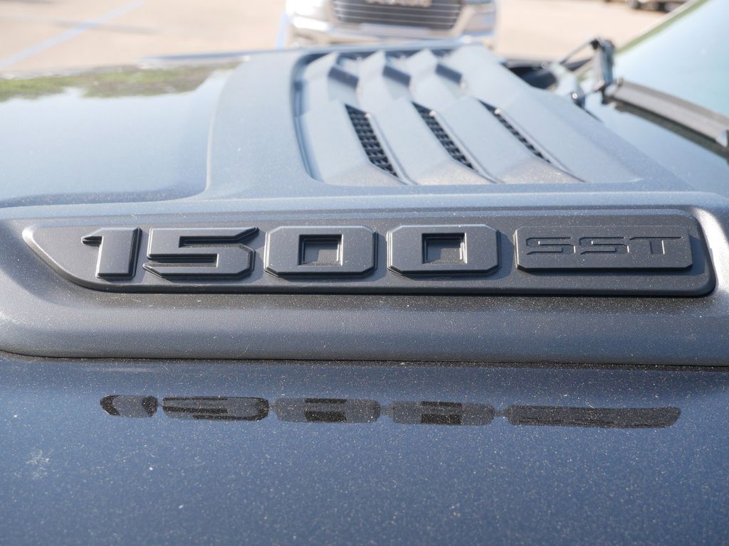 Thumbnail: 2025 RAM 1500 - 13