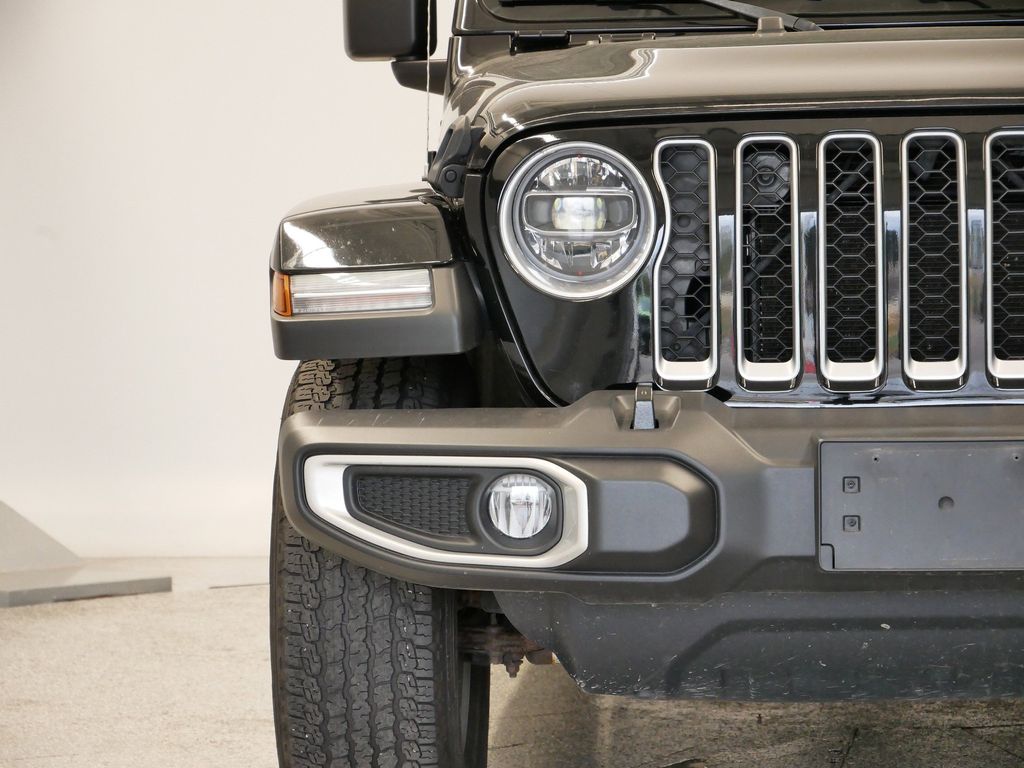 Thumbnail: 2021 Jeep Gladiator - 13