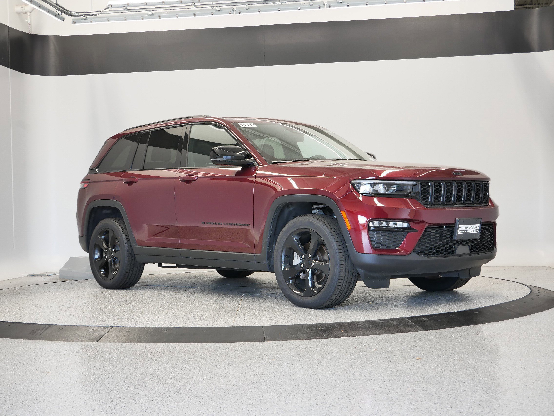 Thumbnail: 2025 Jeep Grand Cherokee - 9
