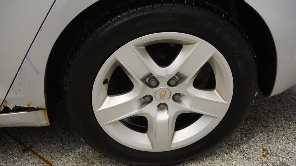 Thumbnail: 2012 Chevrolet Malibu - 13