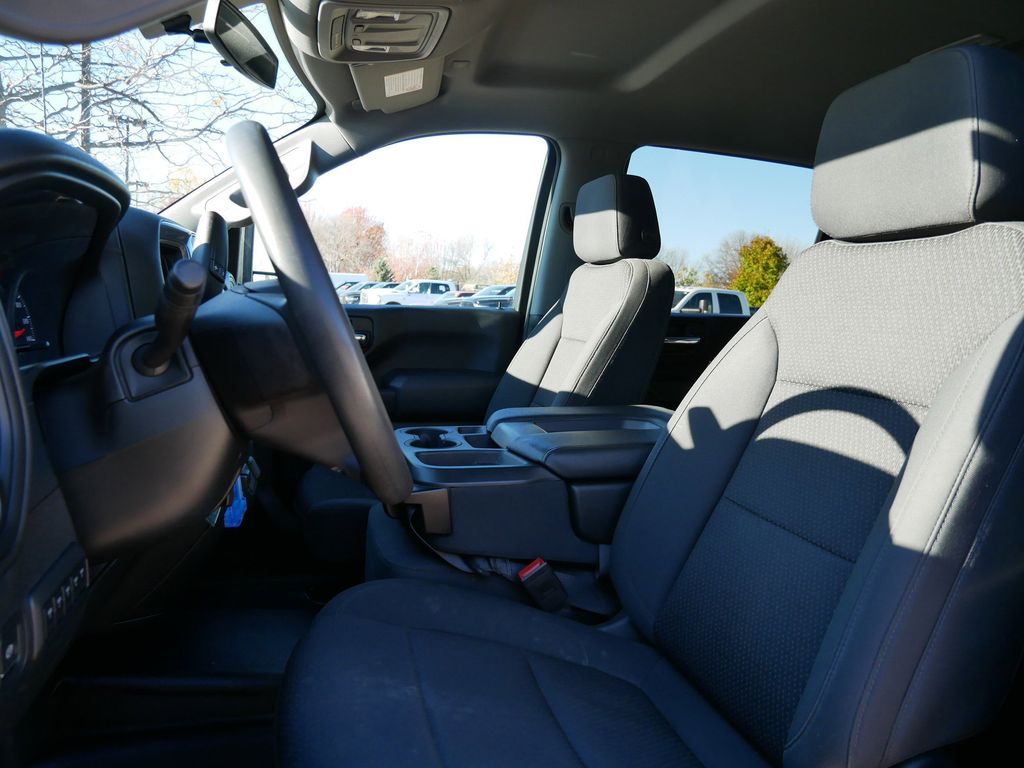 Thumbnail: 2021 Chevrolet Silverado 2500 - 31