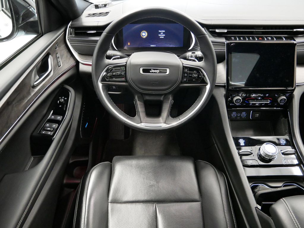 Thumbnail: 2022 Jeep Grand Cherokee - 28