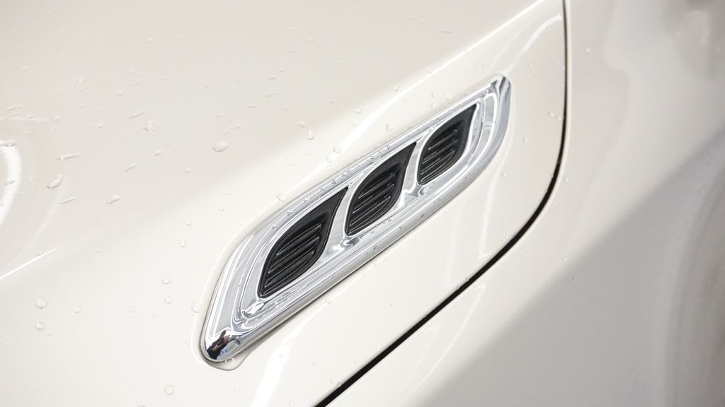 Thumbnail: 2015 Buick LaCrosse - 18