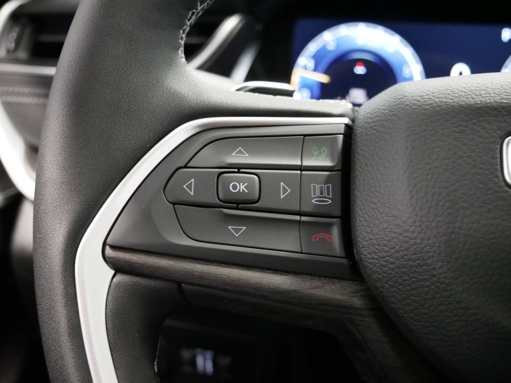 Thumbnail: 2025 Jeep Grand Cherokee - 24