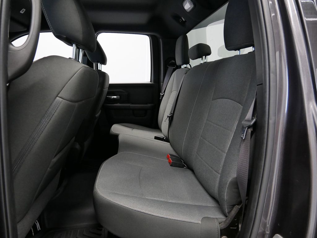 Thumbnail: 2021 RAM 1500 Classic - 6