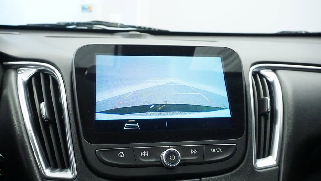 Thumbnail: 2019 Chevrolet Malibu - 32