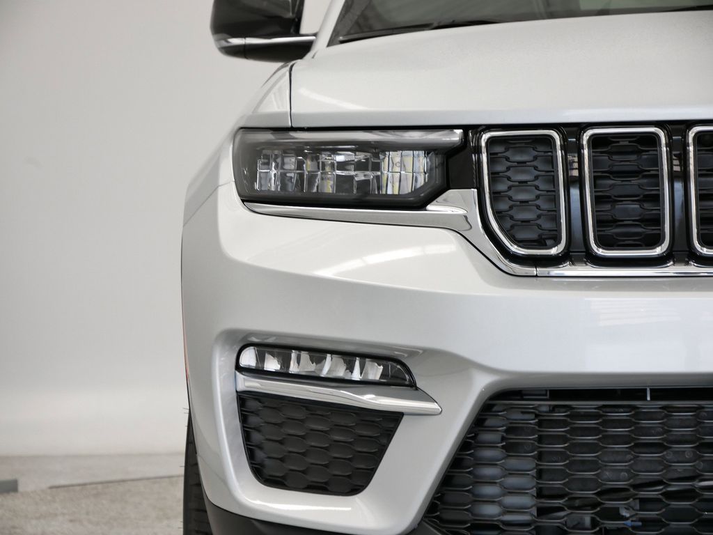 Thumbnail: 2025 Jeep Grand Cherokee - 50