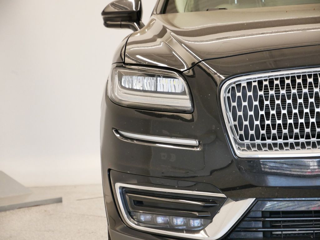 Thumbnail: 2019 Lincoln Nautilus - 11