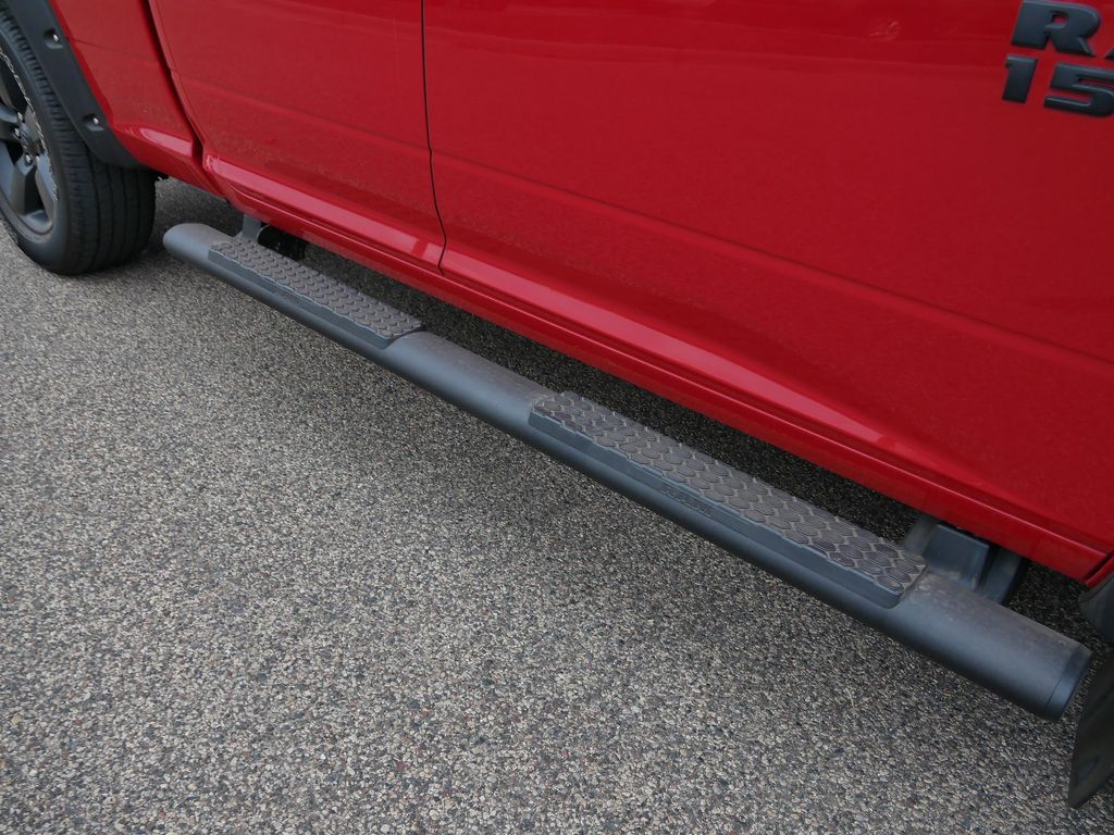 Thumbnail: 2022 RAM 1500 Classic - 16