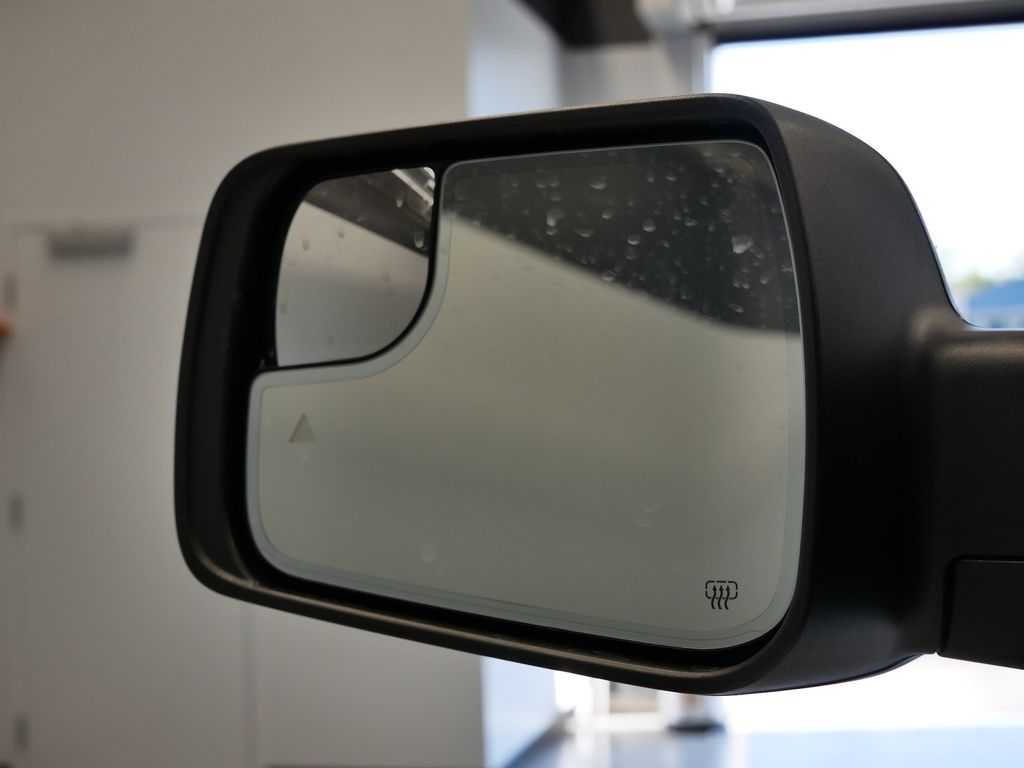 Thumbnail: 2026 RAM 1500 - 21