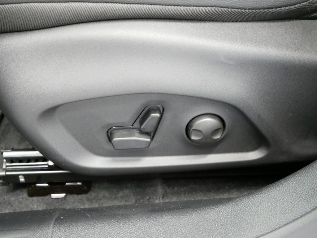 Thumbnail: 2025 Jeep Compass - 19