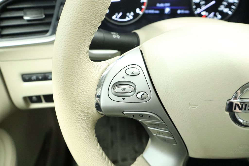 Thumbnail: 2015 Nissan Murano - 38