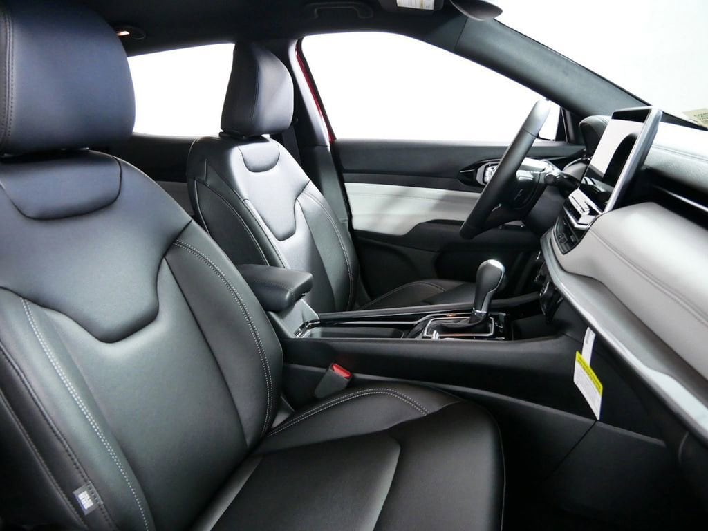 Thumbnail: 2025 Jeep Compass - 23