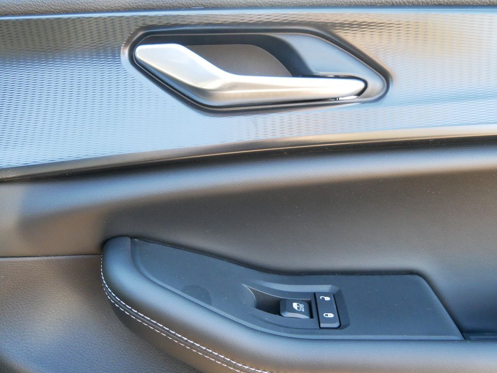 Thumbnail: 2025 Jeep Grand Cherokee - 24