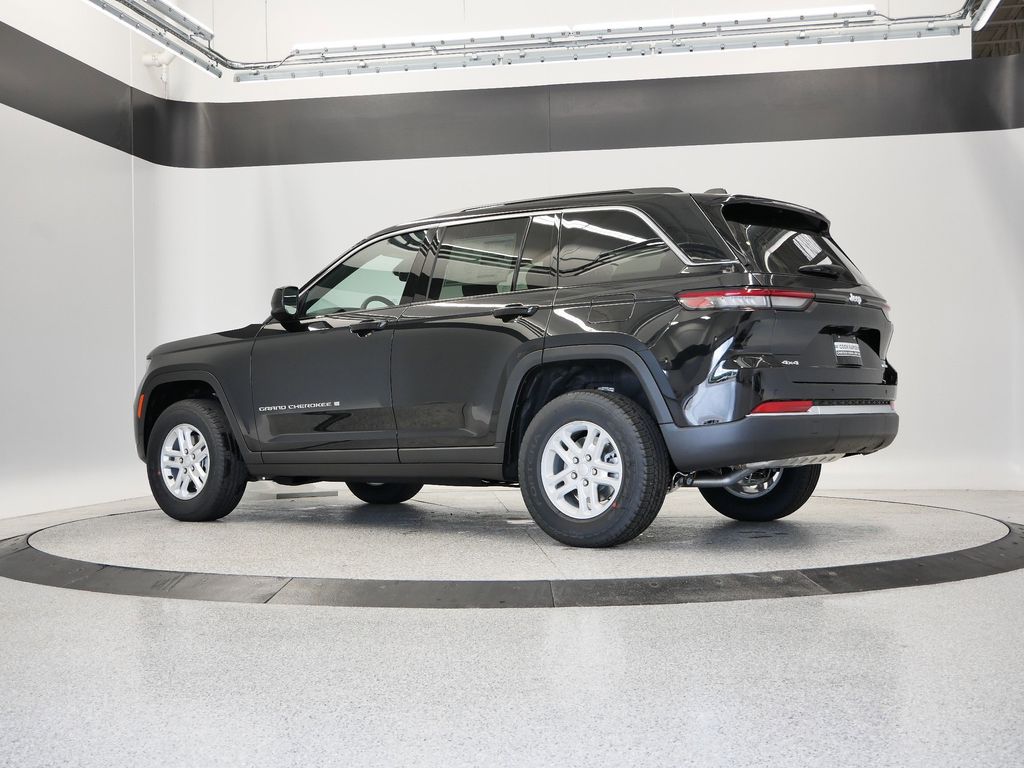 Thumbnail: 2025 Jeep Grand Cherokee - 43