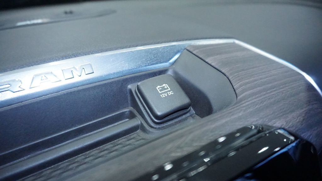 Thumbnail: 2025 RAM 1500 - 51