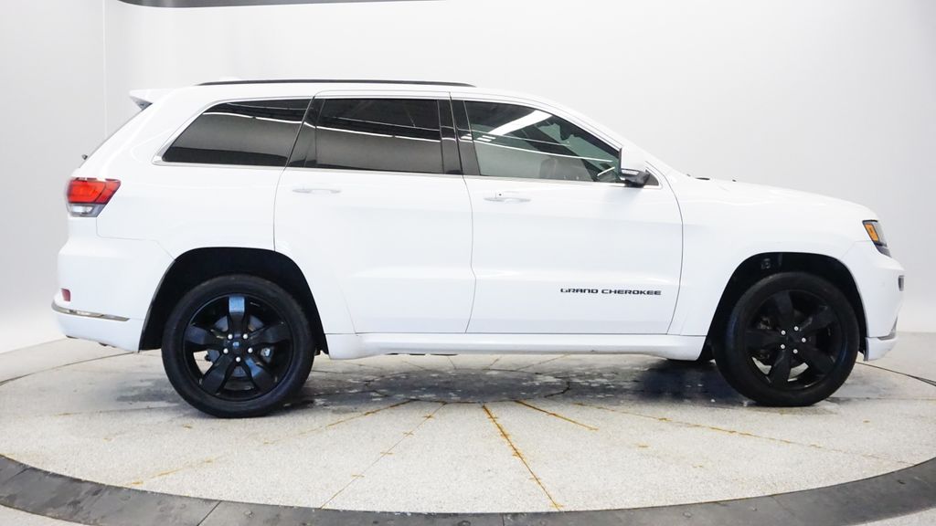 Thumbnail: 2016 Jeep Grand Cherokee - 8