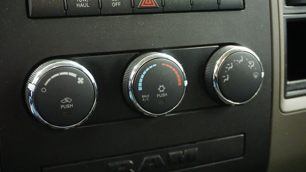 Thumbnail: 2009 Dodge Ram 1500 - 31