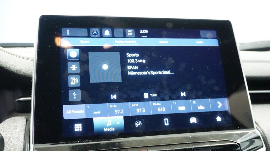 Thumbnail: 2023 Jeep Compass - 29