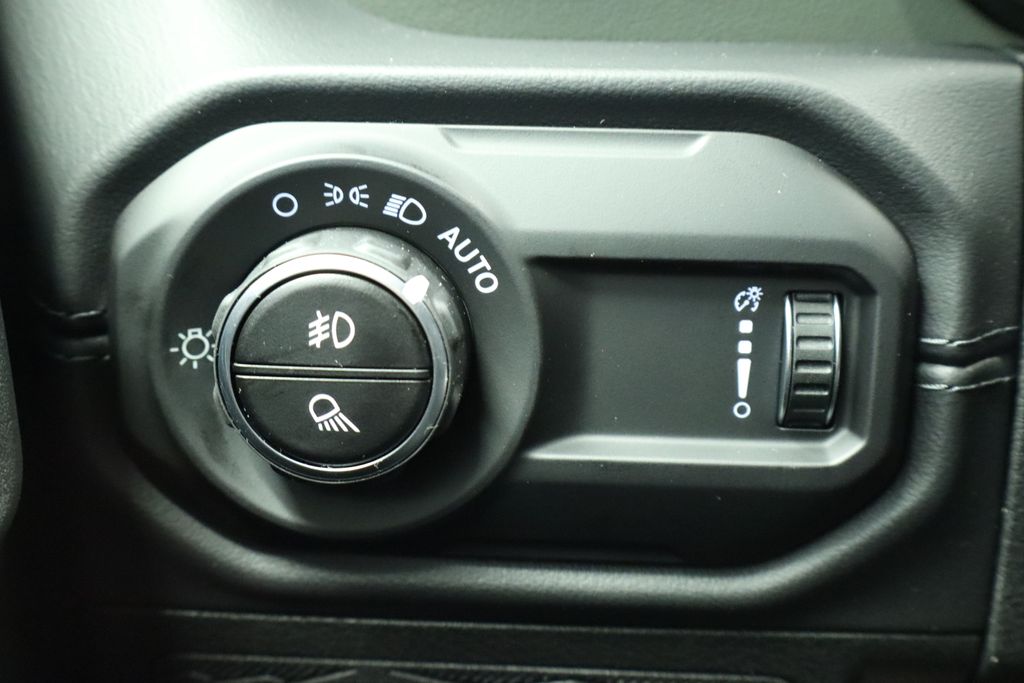 Thumbnail: 2026 Jeep Gladiator - 41