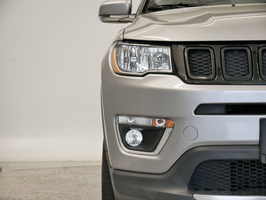 Thumbnail: 2018 Jeep Compass - 13