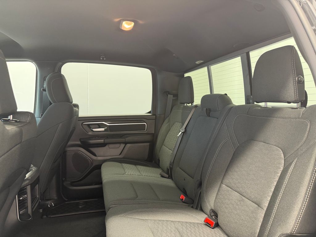Thumbnail: 2026 RAM 1500 - 32