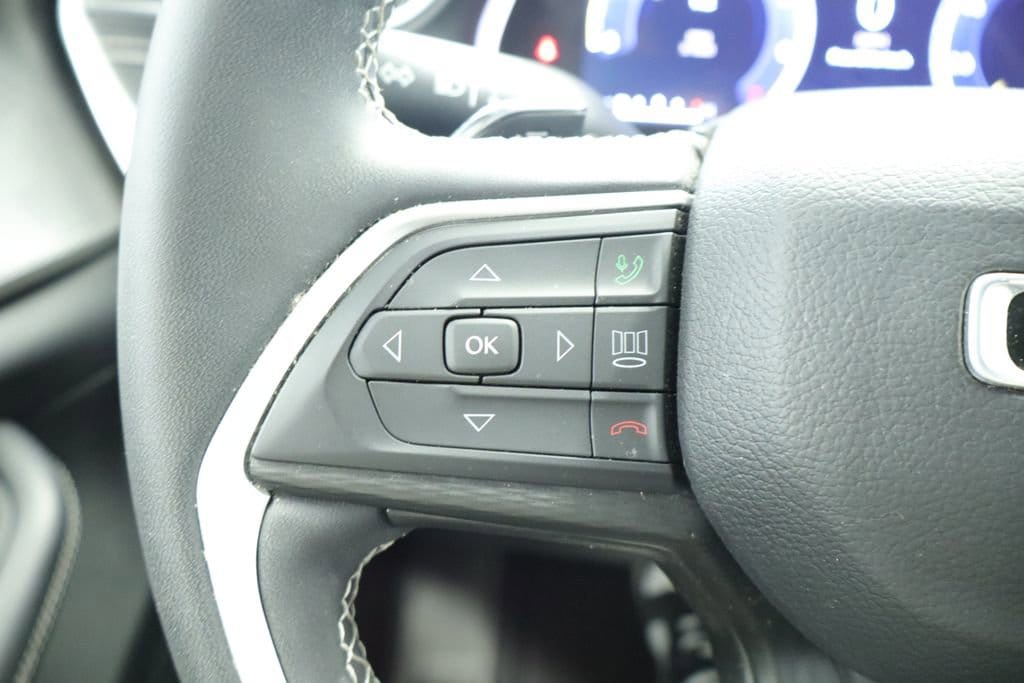 Thumbnail: 2023 Jeep Grand Cherokee - 32