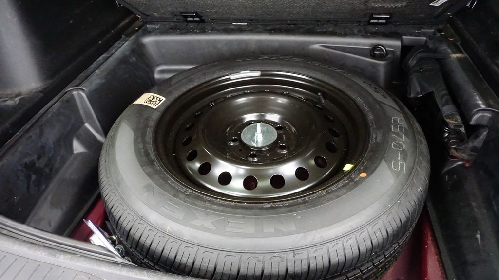 Thumbnail: 2023 Jeep Grand Cherokee - 20