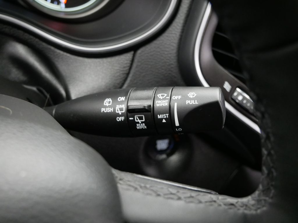 Thumbnail: 2022 Jeep Cherokee - 30