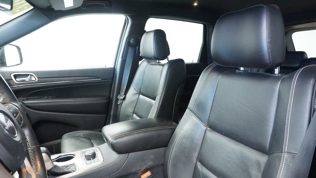 Thumbnail: 2017 Jeep Grand Cherokee - 28