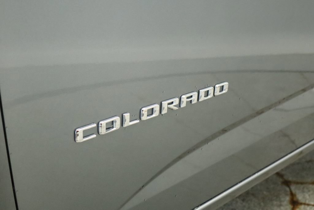 Thumbnail: 2022 Chevrolet Colorado - 19